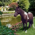 Mister Illusion on the river walk