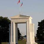 Peace Arch, at the CDN/USA border
