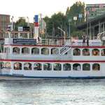 Sternwheeler Evening Dinner Cruise